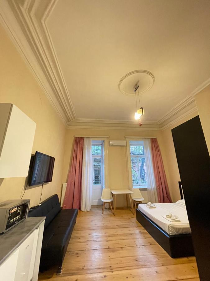 Downtown Room Tbilisi ภายนอก รูปภาพ