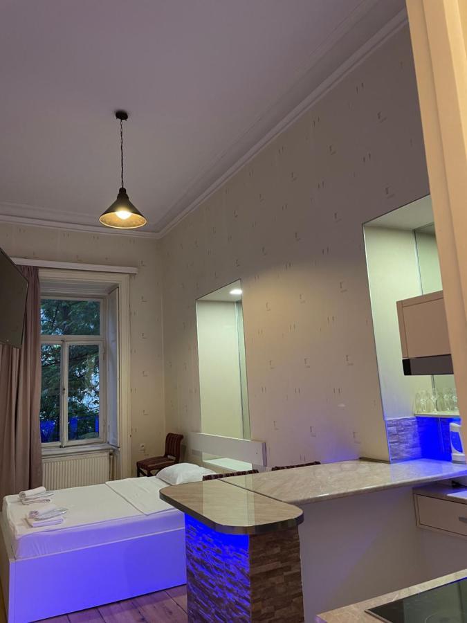 Downtown Room Tbilisi ภายนอก รูปภาพ