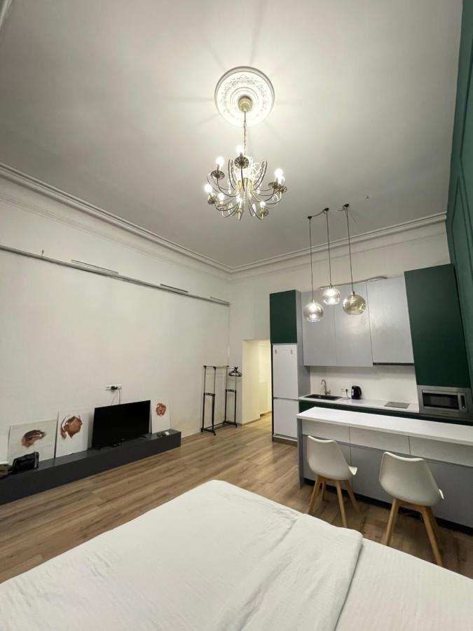 Downtown Room Tbilisi ภายนอก รูปภาพ