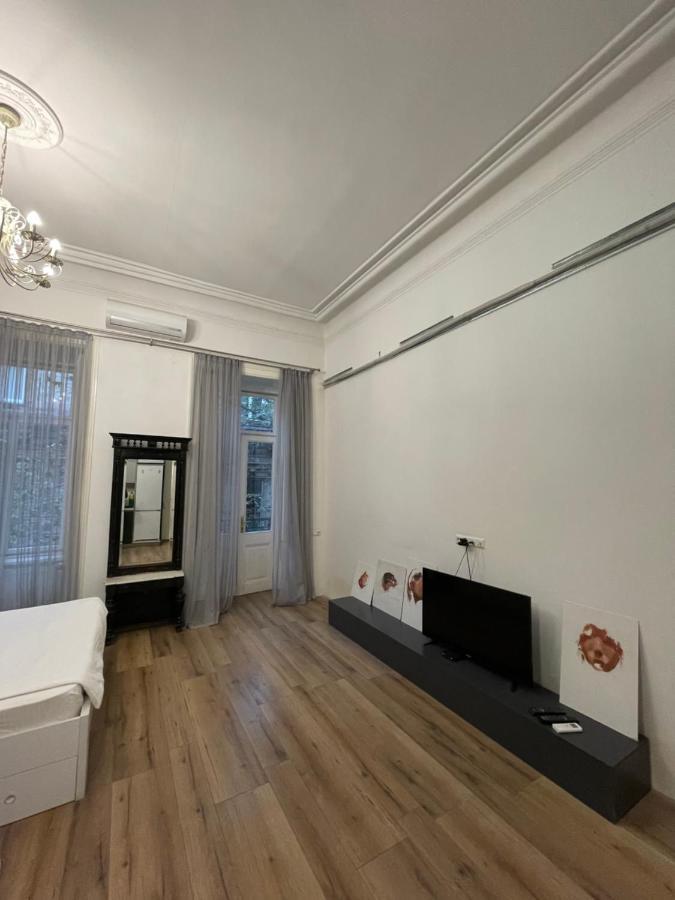 Downtown Room Tbilisi ภายนอก รูปภาพ