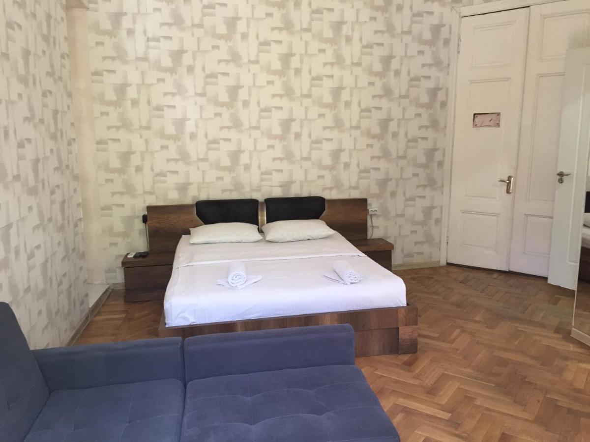 Downtown Room Tbilisi ภายนอก รูปภาพ