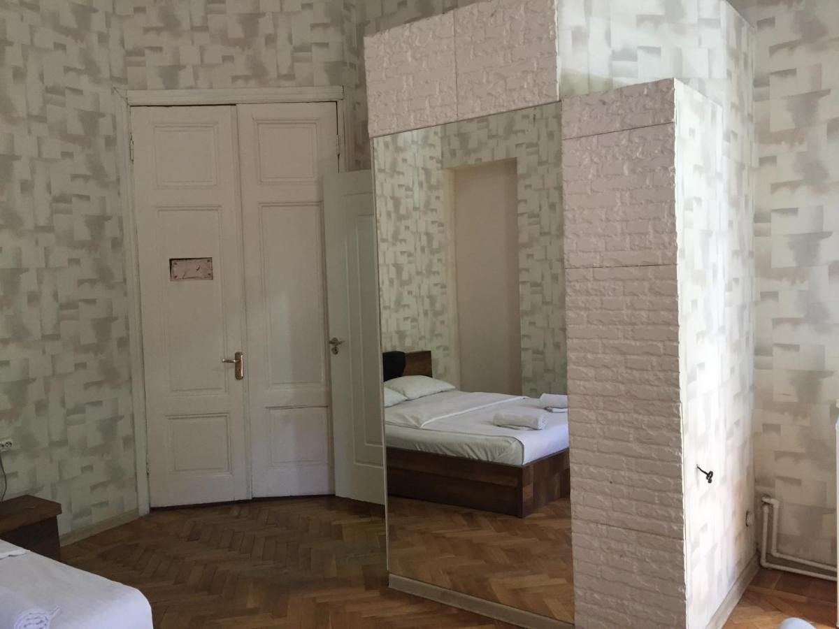 Downtown Room Tbilisi ภายนอก รูปภาพ