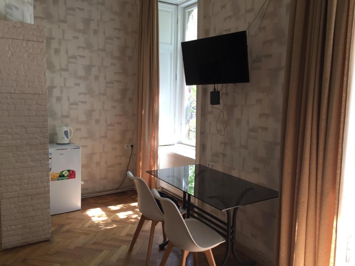 Downtown Room Tbilisi ภายนอก รูปภาพ